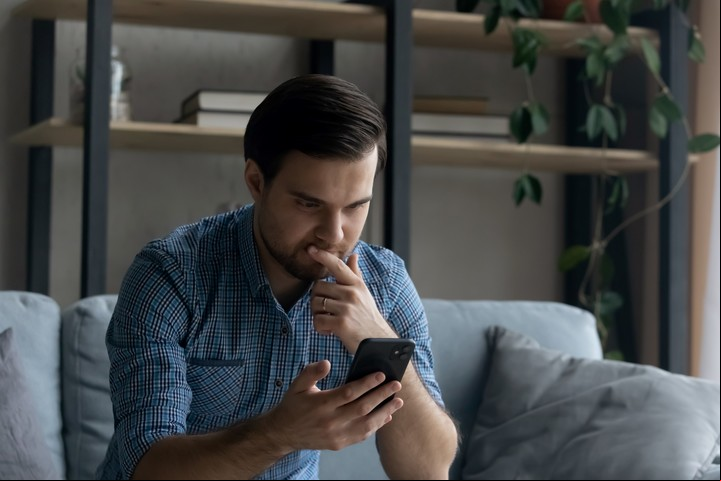 Los sitios falsos de atención al cliente pueden aparecer en los primeros resultados de Google. Foto Shutterstock.