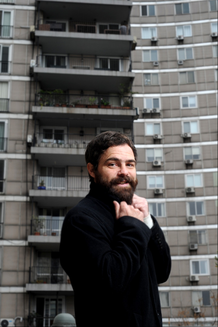 "Me puse a llorar a mares", reconoce Lanzani que hizo al terminar de leer la obra. Fotos Germán García Adrasti
