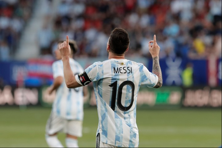 El 24 de junio del 2022 Lionel Messi cumple 35 años e inicia un periodo que en astrología se denomina “tironeo del alma”. Foto: EFE/ Villar López.