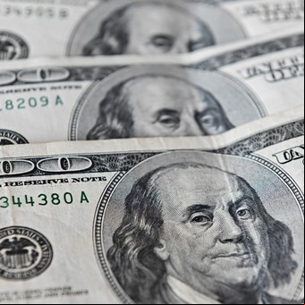 El dólar blue tocó $280, bajó a $260 y el Banco Central tuvo que vender US$ 98 millones: cómo cotizó este lunes 4 a julio