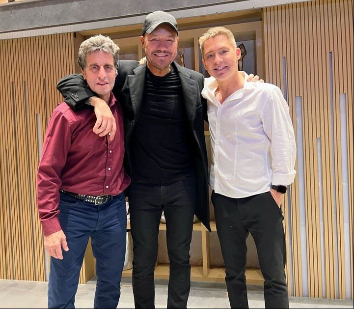 Marcelo Tinelli disfrutó de la obra de Diego Peretti y Adrián Suar.