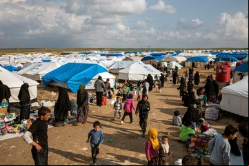 Los hijos de los combatientes de ISIS están creciendo en un campamento en el desierto. ¿En qué se convertirán?