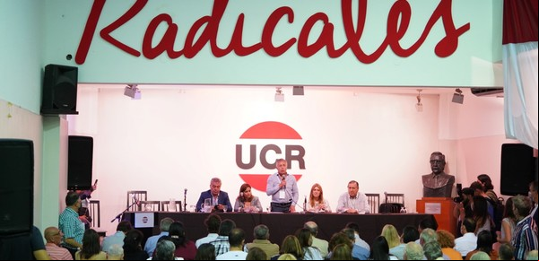 El duelo entre De la Torre e Yrigoyen que partió a la UCR