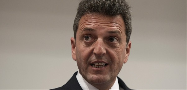 La crisis desnuda un profundo desgobierno y Sergio Massa acelera por sus ambiciones