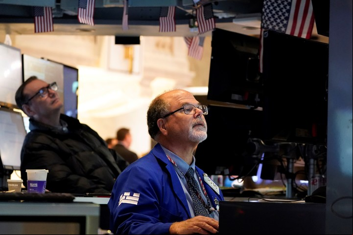 Operadora en la Bolsa de Nueva York. Foto AP/Seth Wenig
