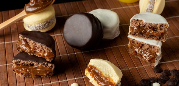 El verdadero origen del alfajor: dónde se inventó y cómo se hace en cada país