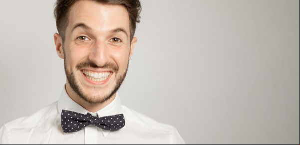 El profe de lengua y actor que hace furor en las redes enseñando lo que más cuesta aprender en la escuela