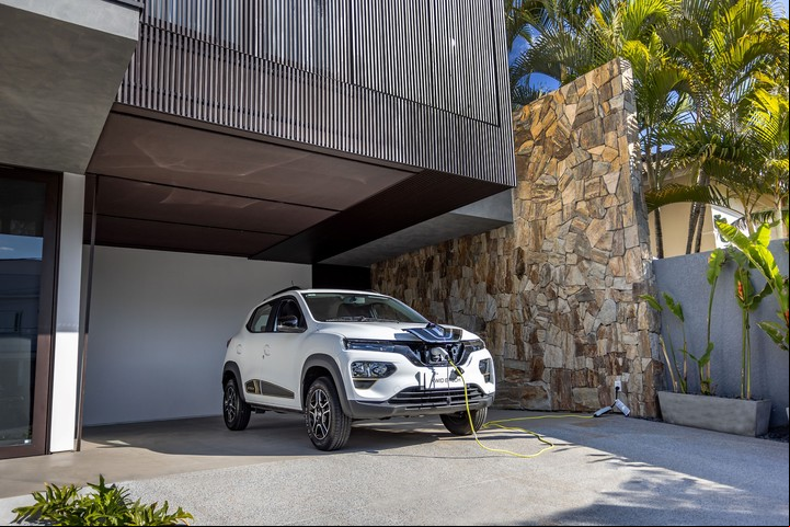 El Renault Kwid E-Tech llega importado de China.