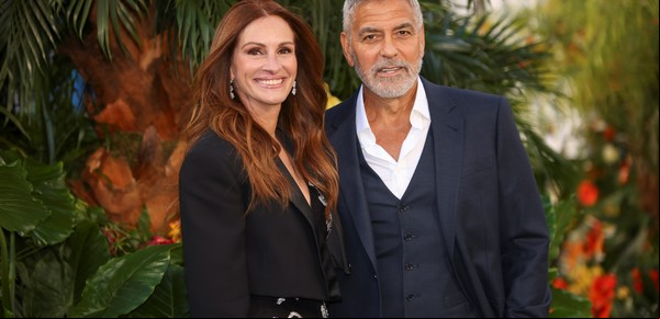 El insólito vestido de Julia Roberts dedicado a George Clooney que es furor en redes: "Es una locura"