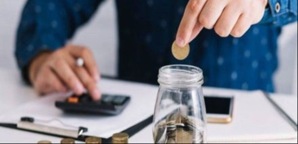 Cómo es la regla 50-30-20 para ahorrar dinero en poco tiempo