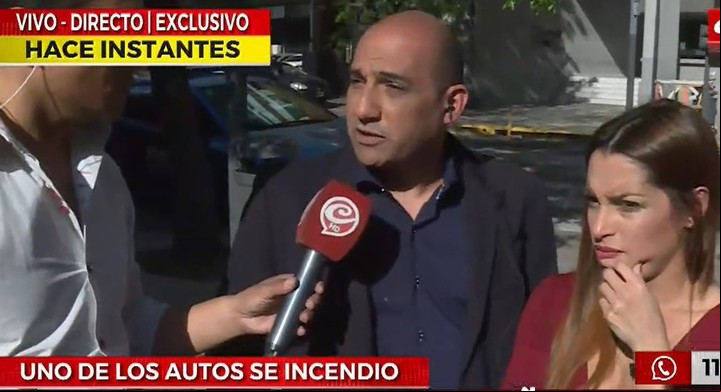 Choque en la puerta de Crónica. Foto captura.