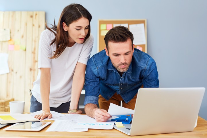 Gestionar los ingresos de forma segura en el exterior es clave. Foto: Shutterstock.