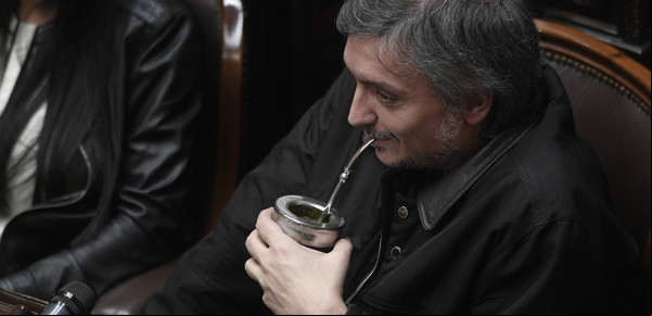 Tras cinco meses de inactividad, Máximo Kirchner presentó un proyecto en Diputados para criticar al Gobierno