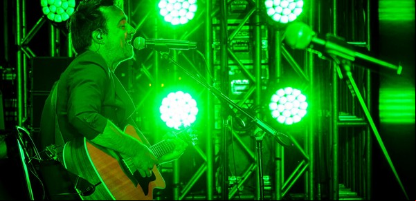 Chano sorprendió con un show unplugged en la apertura de Ciudad Emergente