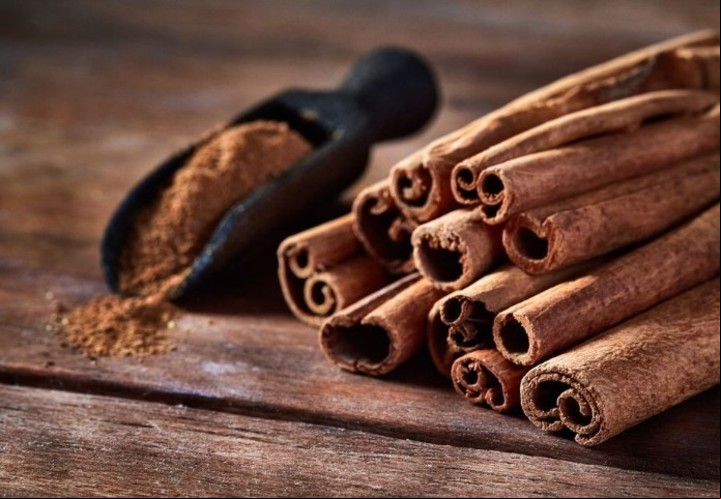 Para los esotéricos, la canela tiene un poder mágico que purifica las vibras negativas a nuestro alrededor.