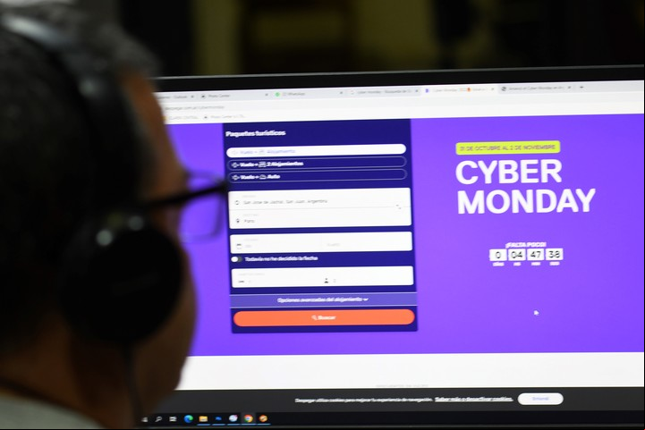 Arranca el Cyber monday. Foto:José Gutierrez