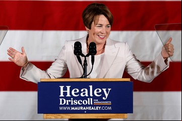 Maura Healey será la primera gobernadora abiertamente gay de Estados Unidos tras imponerse en Massachusetts