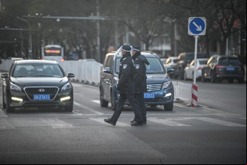 China amenaza con tomar "medidas enérgicas" por las protestas contra la política de "Covid cero"