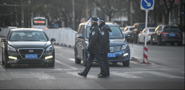 China amenaza con tomar "medidas enérgicas" por las protestas contra la política de "Covid cero"
