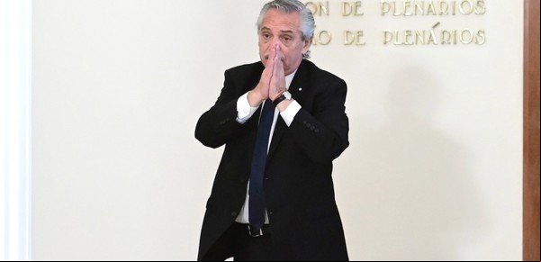 Balotaje en Uruguay: El candidato de Lacalle Pou afirma que si gana el Frente Amplio, será "un escenario parecido al de Alberto Fernández en Argentina"