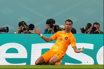 El primer gran pase que dejó el Mundial de Qatar: Cody Gakpo llega a Liverpool por una cifra millonaria
