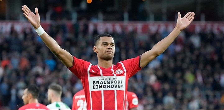 Cody Gakpo disputó 159 partidos y marcó 55 goles con la camiseta del PSV. Foto: Twitter @PSV.