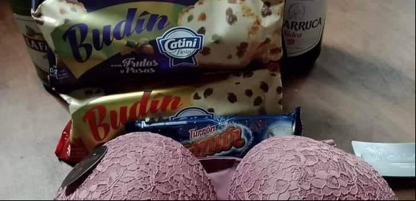 Insólito: en una ciudad de Corrientes regalaron corpiños con la caja navideña