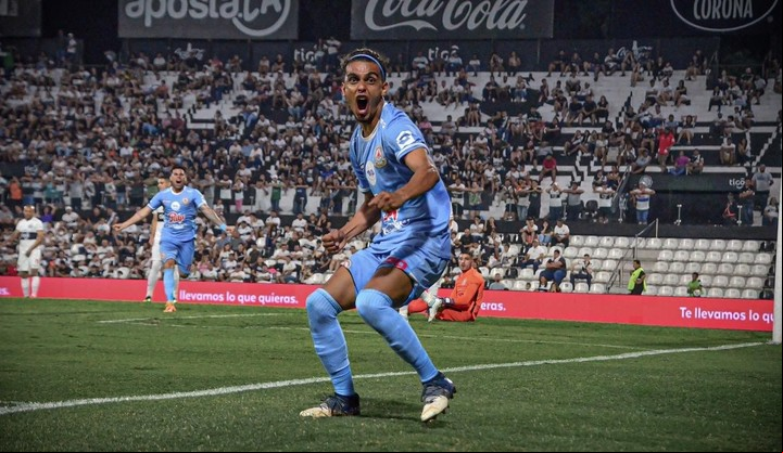 Ronaldo Martínez marcó 13 durante la última temporada en Resistencia de su país. Foto: Prensa Resistencia Sport Club.