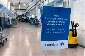 Carrefour en Balcarce: el cierre desconcertó a la ciudad a la hora del almuerzo