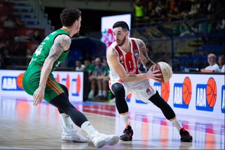 Vildoza sumó 15 unidades, 6 asistencias y 5 rebotes. Foto Crvena zvezda mts/Djordje Kostic