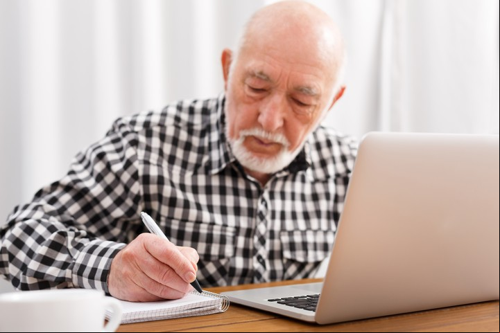 Estimaciones señalan que habría un incremento anual del 3,5% en la población mayor de 60 años entre 2017 y 2030. (Foto: ilustración Shutterstock)