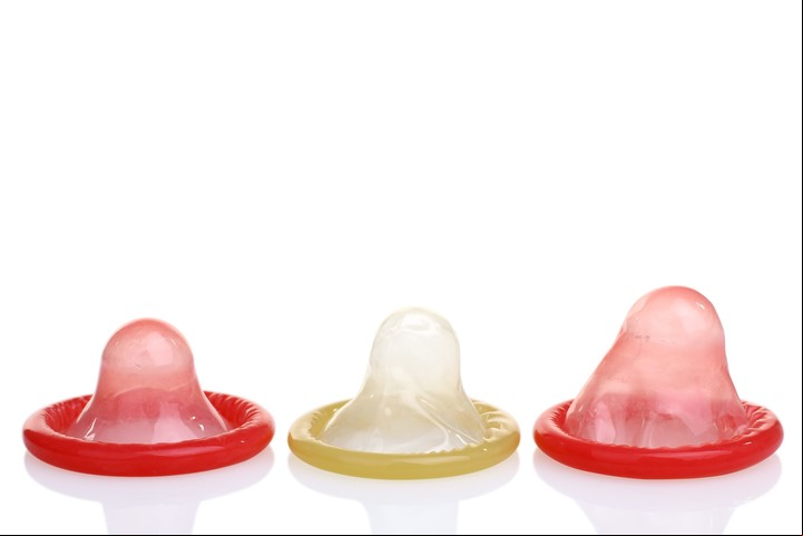 El preservativo nos cuida de las infecciones, no sólo del embarazo. Foto ilustración Shutterstock.