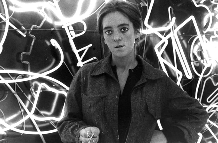 Marta Minujín en el Instituto Di Tella presentando "La Menesunda", en 1965. Foto: Archivo Clarín.