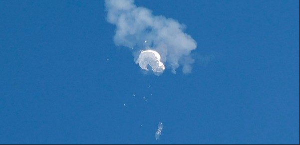 China denuncia que al menos 10 globos de Estados Unidos sobrevolaron su espacio aéreo en el último año