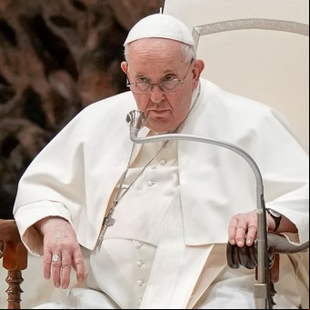 El papa Francisco advirtió que "la Iglesia no puede esconder la tragedia de los abusos" y remarcó: "No basta pedir perdón"