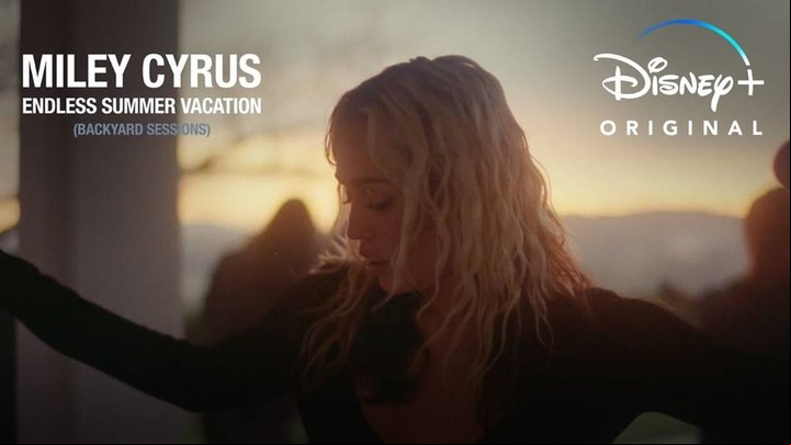 Cyrus ya había trabajado con Disney en un adelanto del disco.
