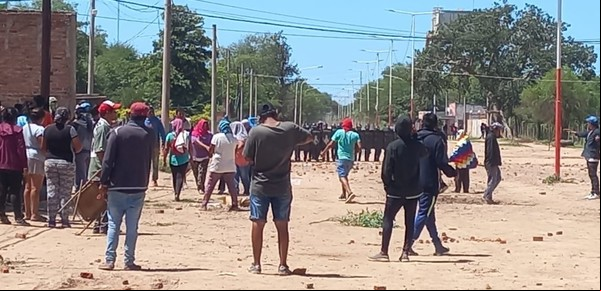 Graves incidentes en Chaco: 21 detenidos y 40 heridos en el marco de un reclamo por la desaparición de un joven wichi
