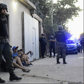 Otra balacera narco en Rosario que impactó en una casa: "Casi le pegan a una garrafa"