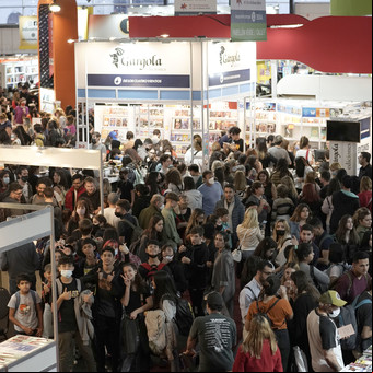 Los 40 años de democracia y el centenario del primer poemario de Borges, ejes de la Feria del Libro 2023