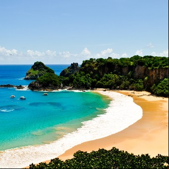 Cómo es Baía do Sancho, la "mejor playa del mundo"