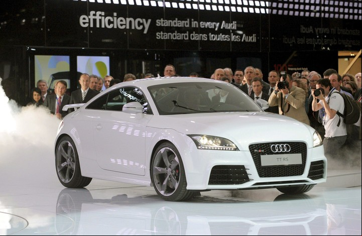 El nuevo Audi TT RS presentado en Ginebra en 2008.EFE/Uli Deck