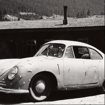 El corazón de madera que a fuerza de martillazos le dio forma al primer auto de Porsche