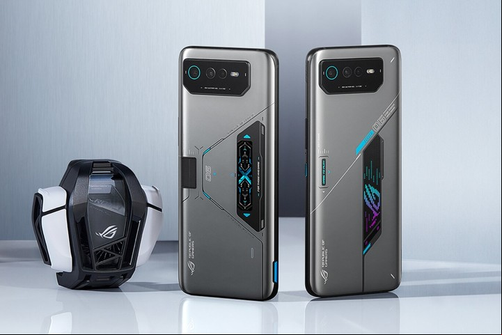 Asus ROG Phone 7 Ultimate. El súper teléfono que viene con el ventilador AeroActive Cooler 7. Está 1.500 dólares.