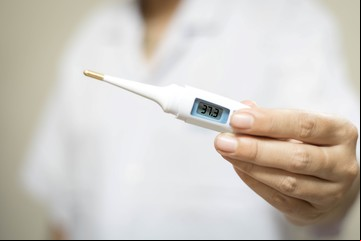 Fiebre: ¿37.5 es o no es? ¿hay que bajarla siempre? ¿mejor ibuprofeno o paracetamol?