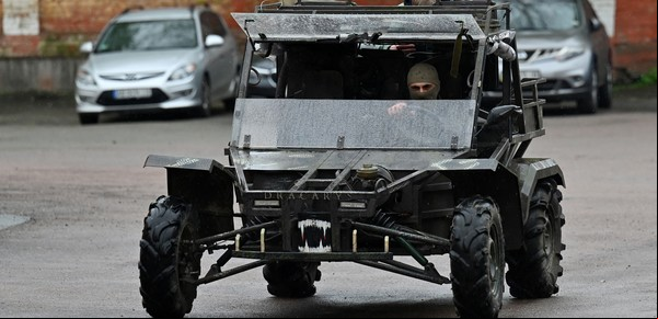 Ucrania usa quads al estilo "Mad Max" en la guerra con Rusia