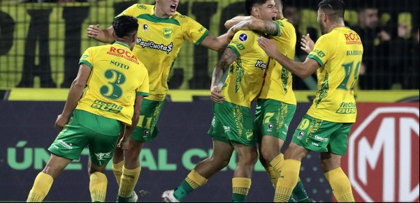 Defensa y Justicia paseó a Peñarol en Varela y se acomodó como segundo en su grupo de la Copa Sudamericana