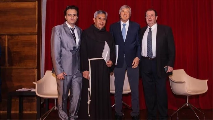 Es la primera vez en 800 años que una persona recibe el galardón por su modus operandi. Gentileza