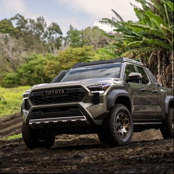Toyota presentó la pickup que anticipa la futura Hilux: híbrida, más potente y con nuevo estilo
