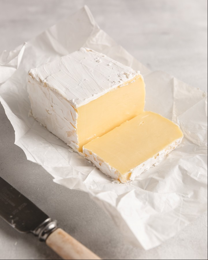 Al queso cuartirolo también se lo conoce como "mantecoso".