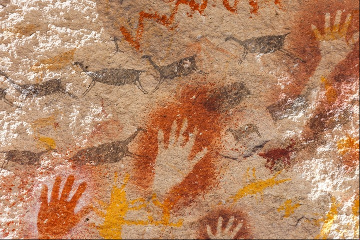 Pinturas rupestre en la Cueva de las Manos. Foto Florian Von Der Fecht.